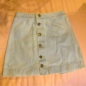 Denim short skirt.